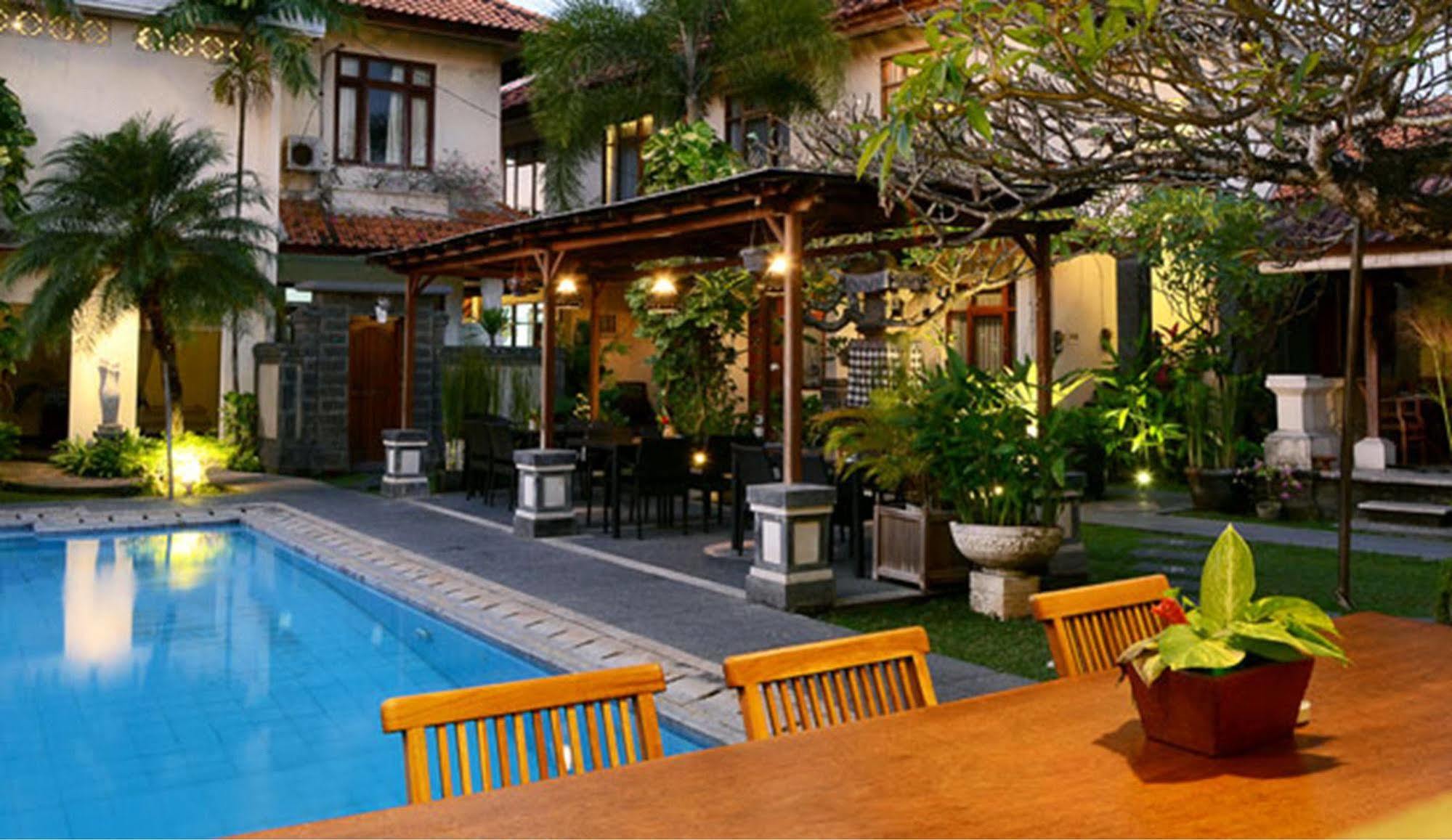 Villa Bunga Hotel Seminyak  Exterior photo